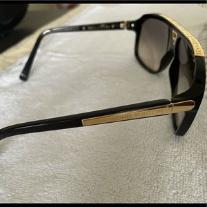 Louis Vuitton “Evidence” Black and Gold Aviators